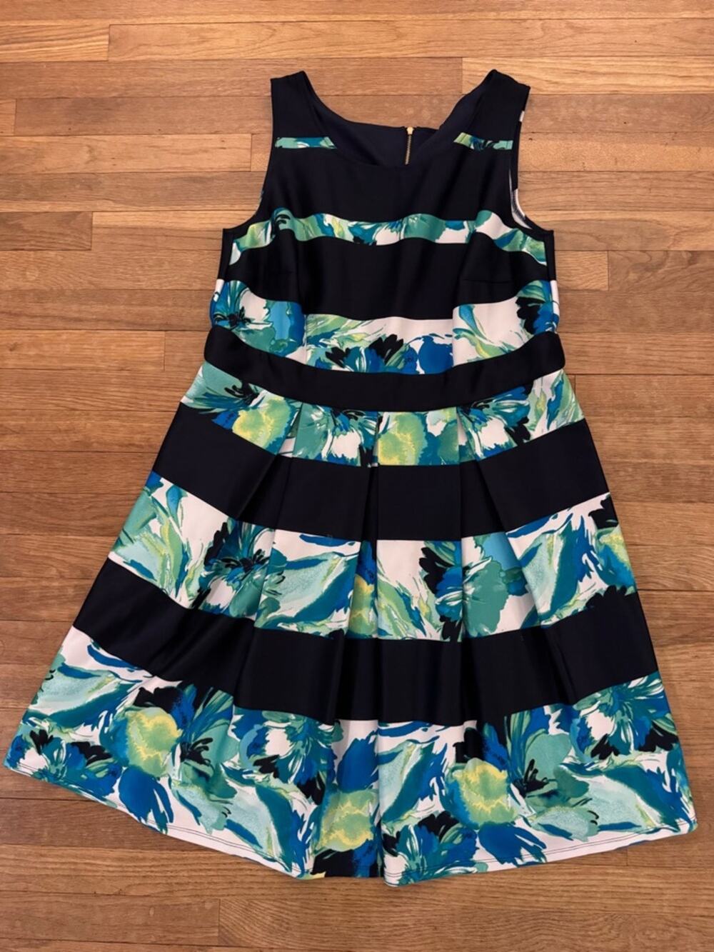 Danny and Nicole Navy Floral Striped Knee Length Fit & Flare Dress - Sz 16W
 b23